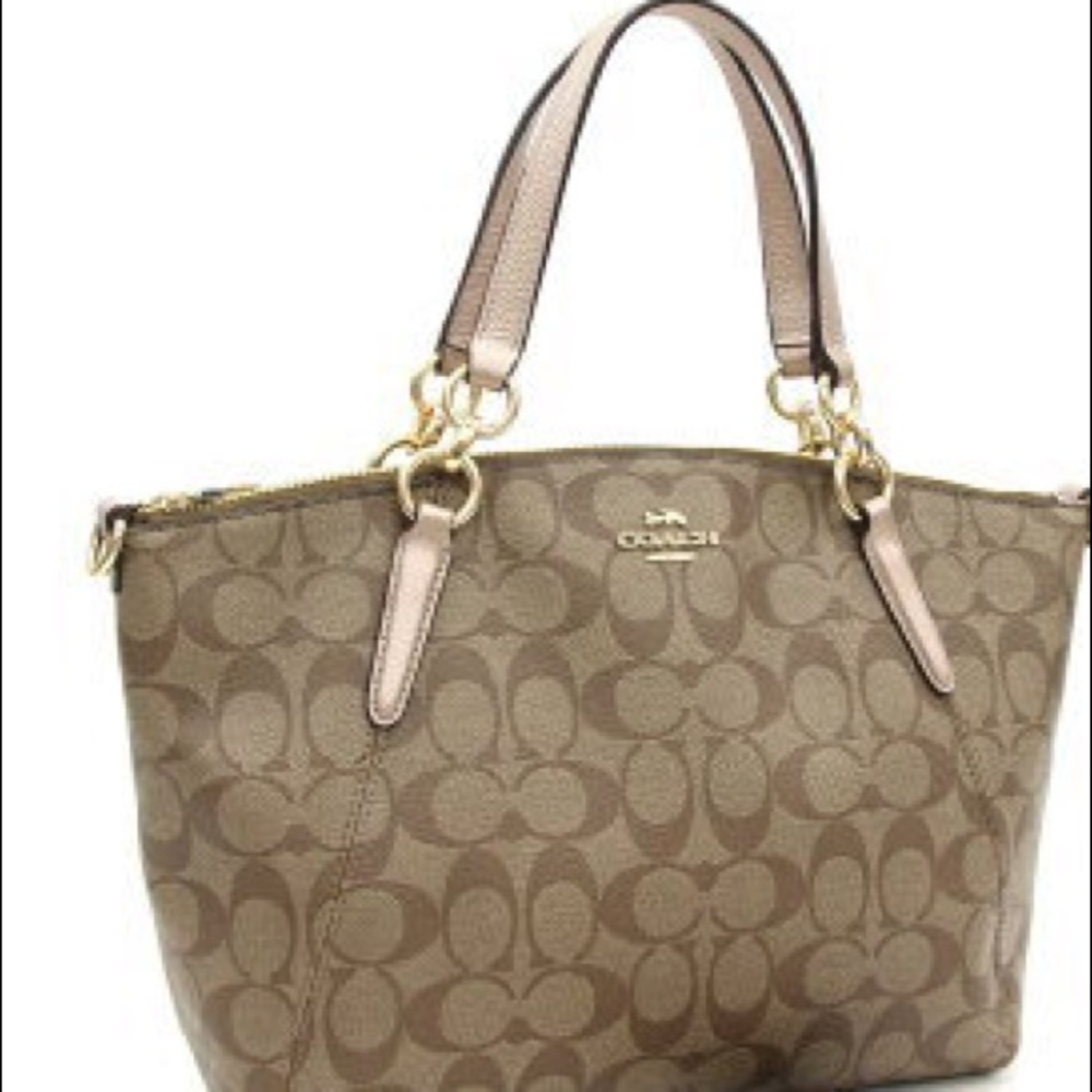 Coach KELSEY SATCHEL IN SIGNATURE CANVAS